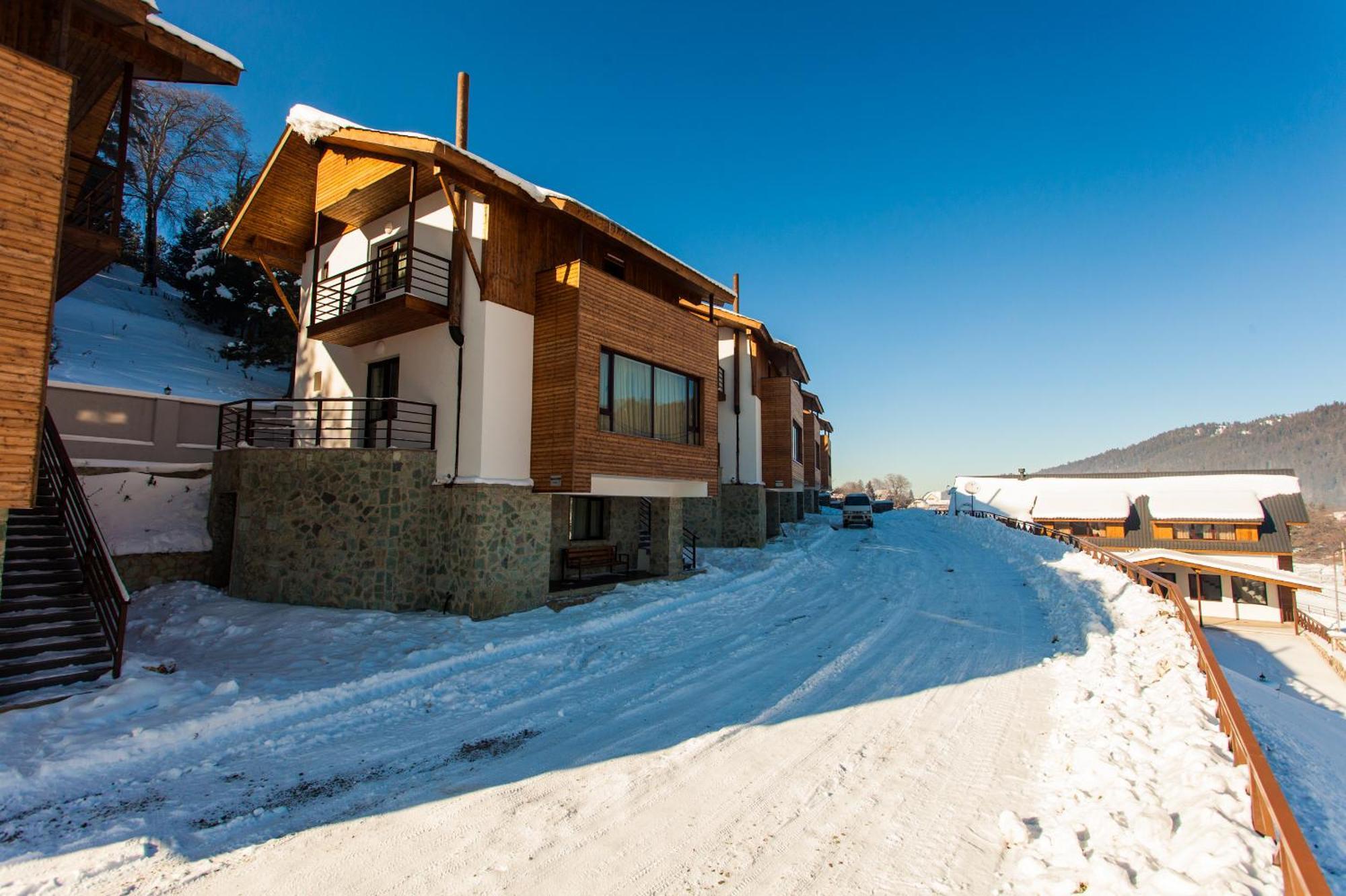 Комплекс Crystal Hill Resort Бакуриани Экстерьер фото